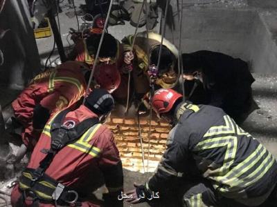 حادثه خطرناک برای یک پسر بچه در کابین آسانسور به علاوه عکس