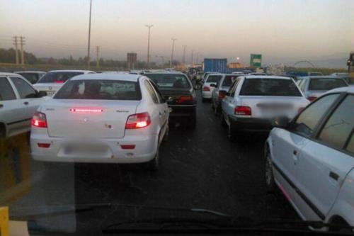 مسدود شدن جاده اصلی ورامین به تهران در روز تعطیل
