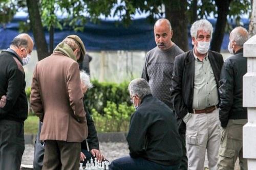 حقوق برمبنای طلا باید ۴۸ میلیون تومان باشد معوقات بازنشستگان شب عید واریز می شود؟